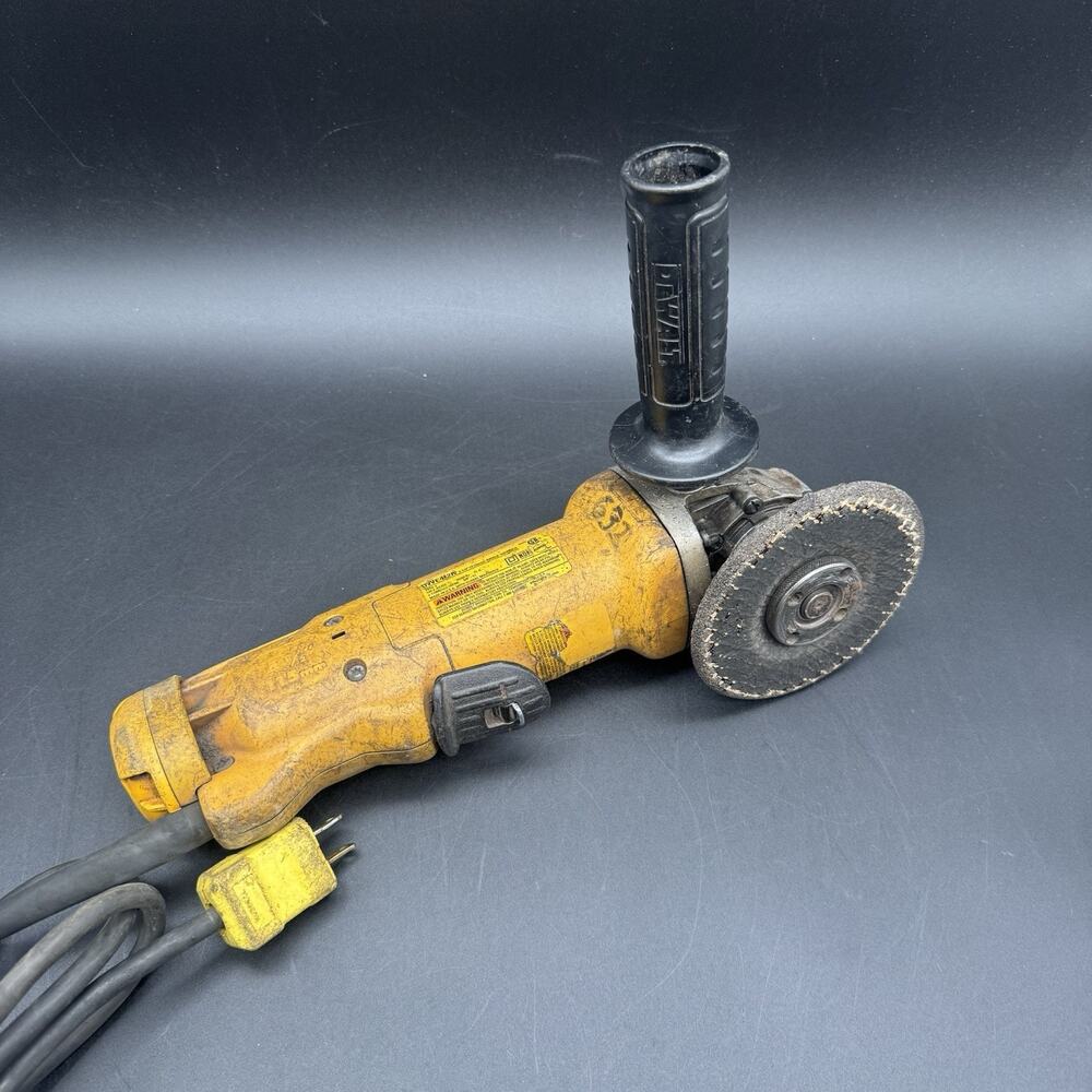 DEWALT DWE402N 120V 4-1/2" Corded Angle Grinder - Yellow Tested And Working